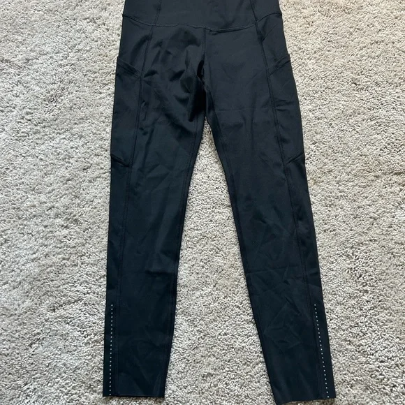 lululemon athletica Black Crop Leggings BRAND NEW Never Worn - Picture 1 of 3